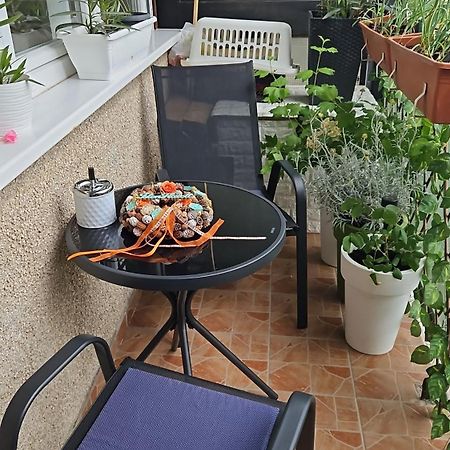 Derkovits Appartman Szombathely Bagian luar foto